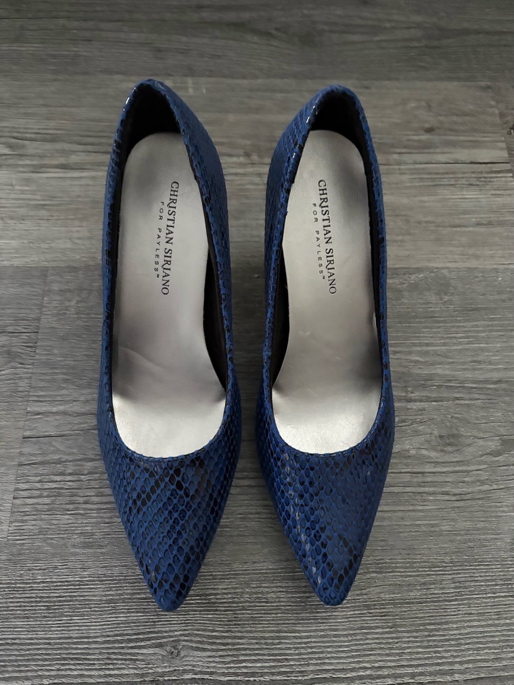 Christian Siriano Navy Blue Snakeskin Pointed-Toe Pumps. Women size 8